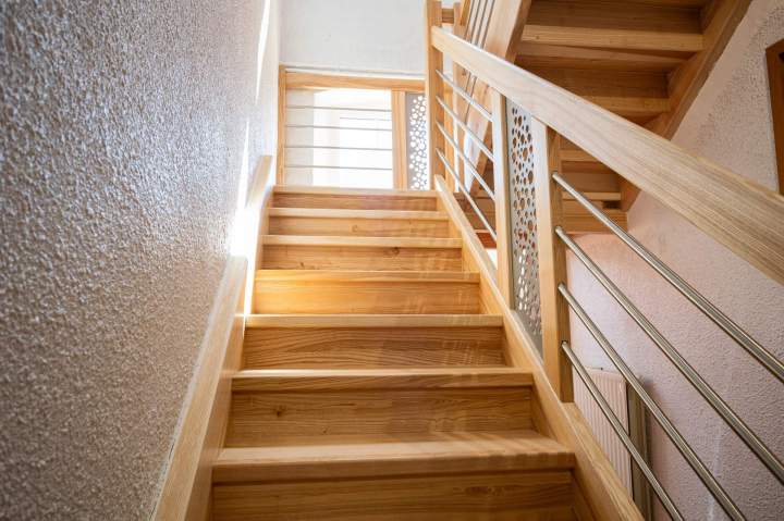 Des escaliers en bois esthétiques et fonctionnels